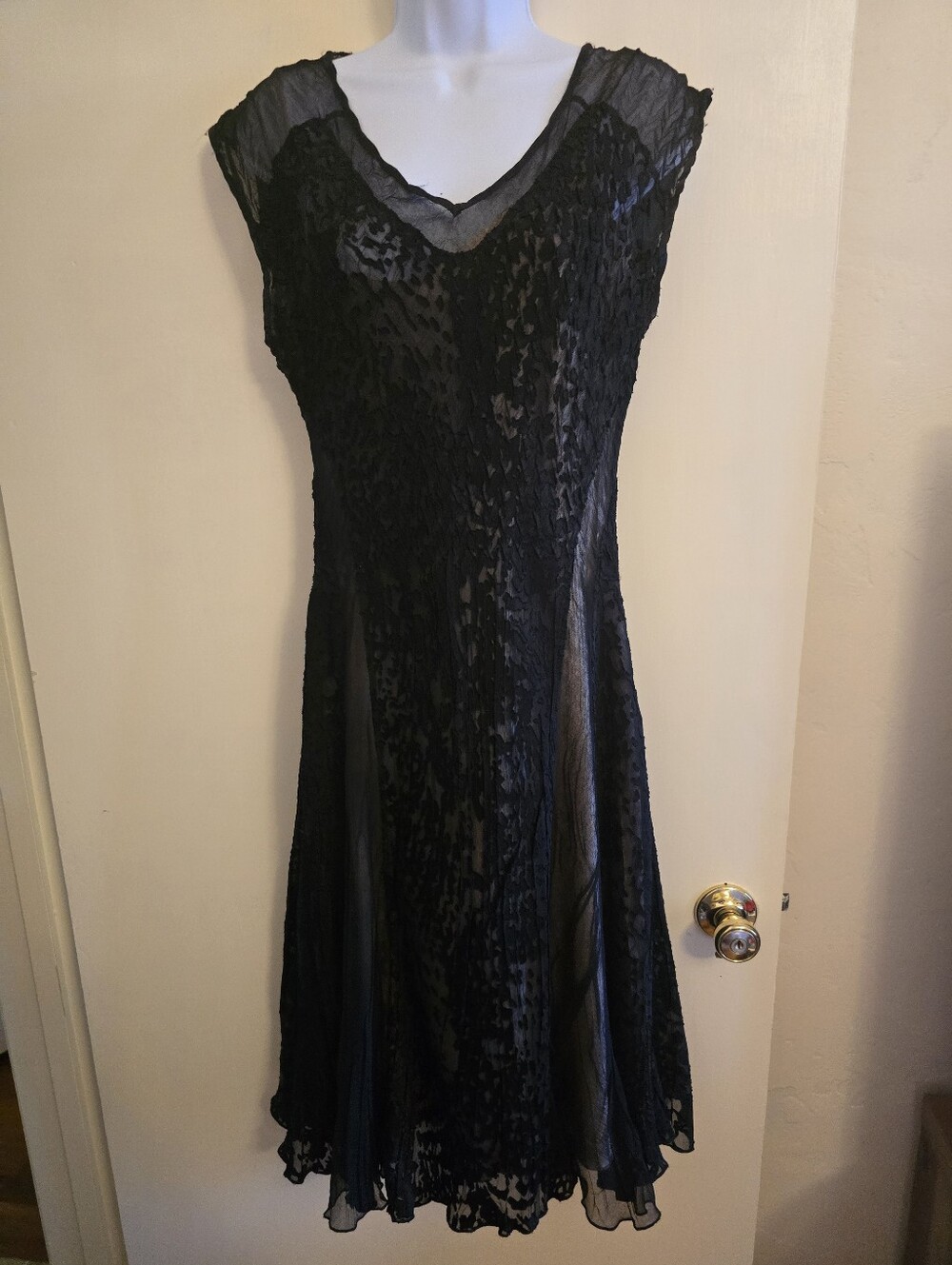 Komarov Black Stretch Lace Midi Dress Champagne Slip M Elegant Cocktail Party - Picture 2 of 10